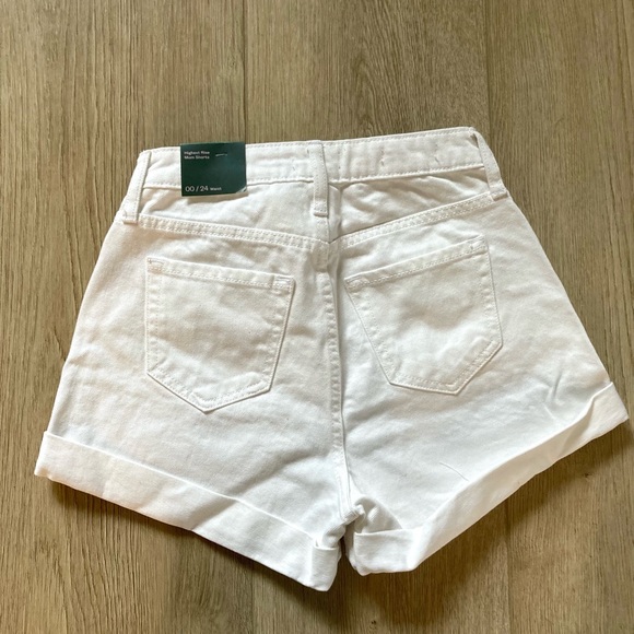 NWT Wild Fable Highest Rise White Denim Mom Shorts - Picture 5 of 8